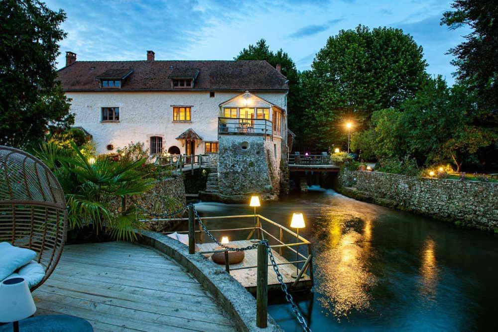 moulin au bord de l'eau en Champagne