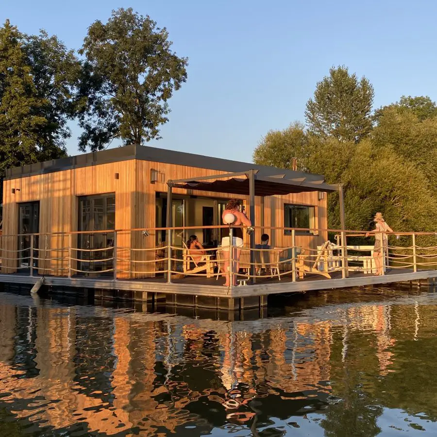houseboat sur la seine
