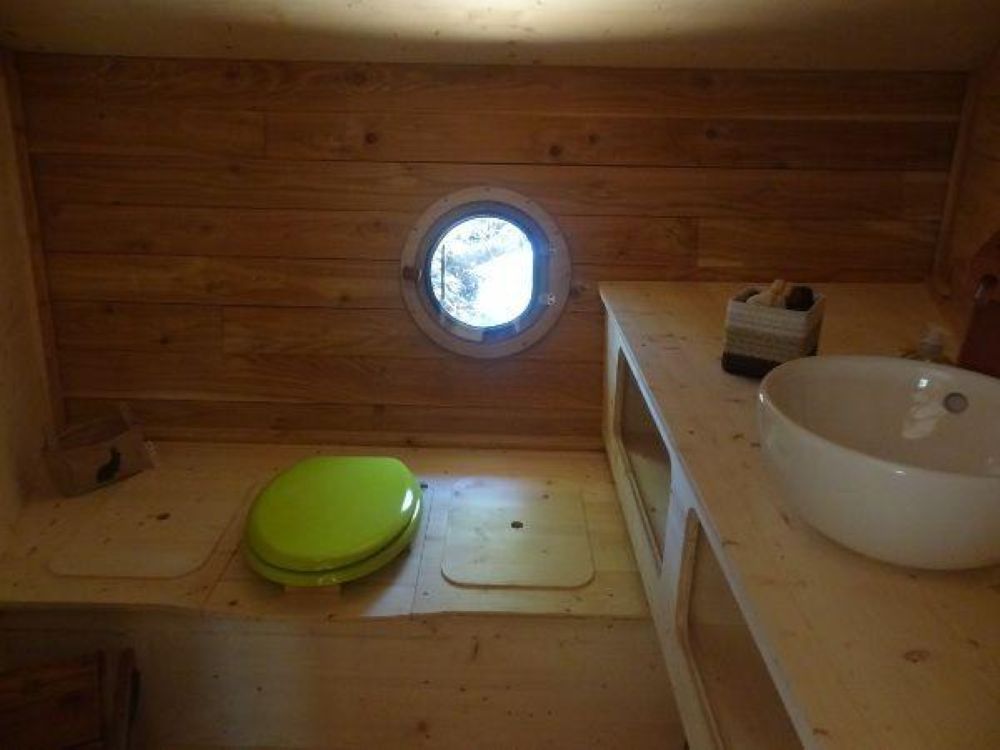 toilettes d'une cabane flottante