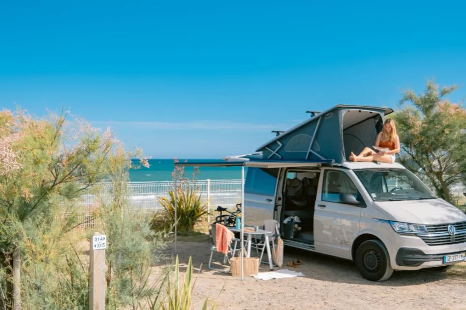emplacement front mer avec camping car