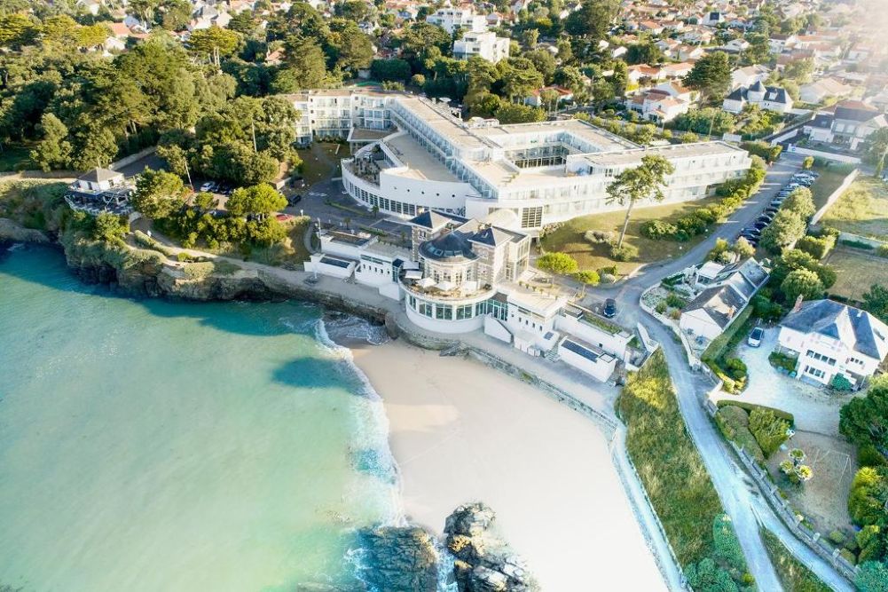 Image La côte de Jade et ses hébergements les pieds dans l'eau