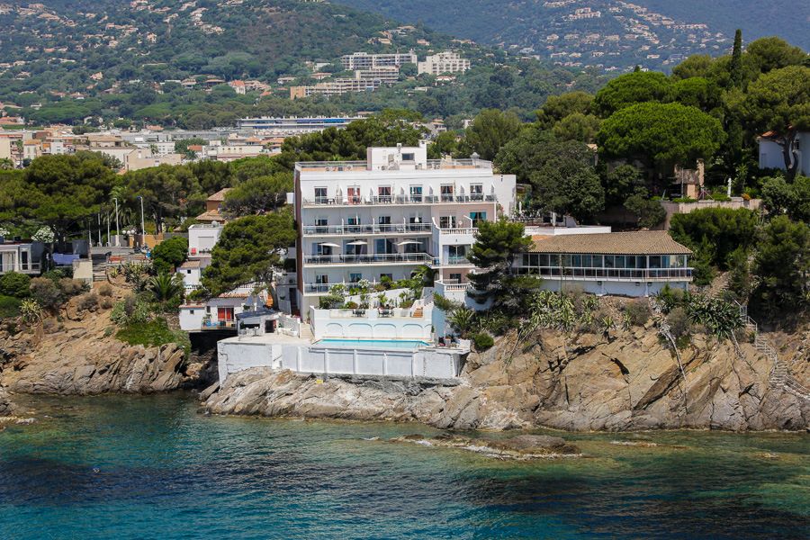 hotel la calanque