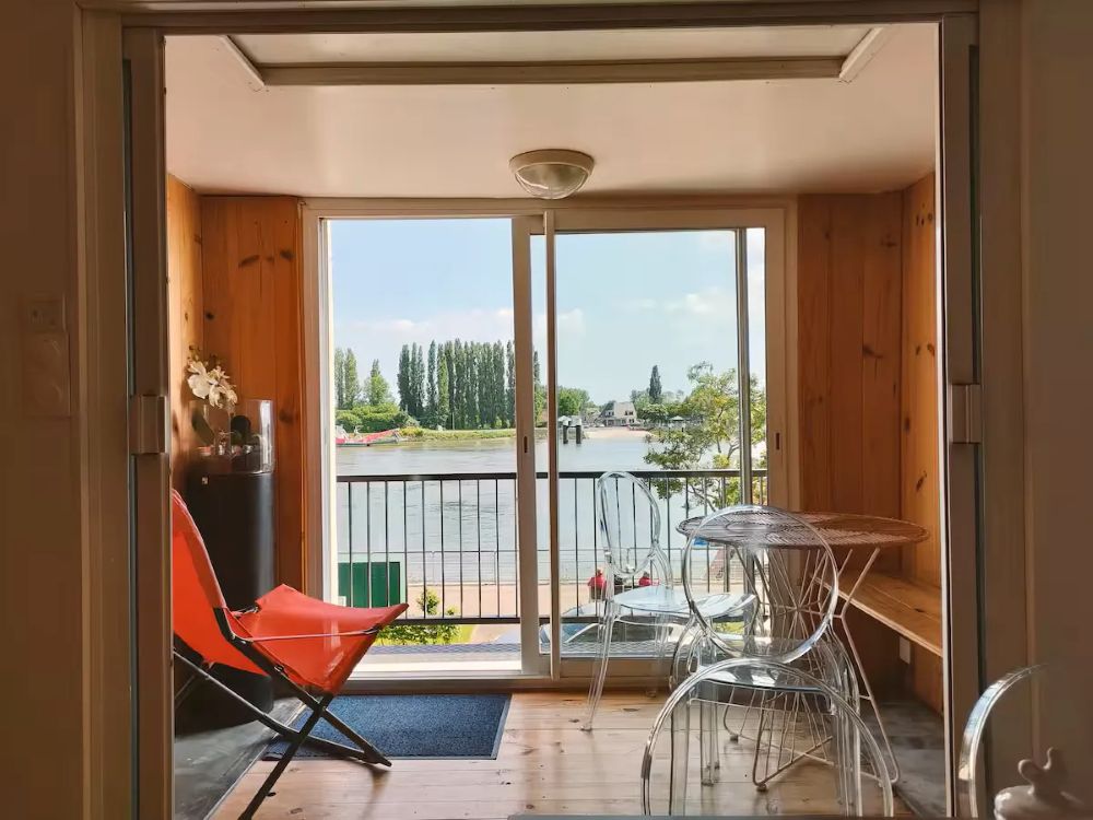 salon avec vue sur la seine à Duclair