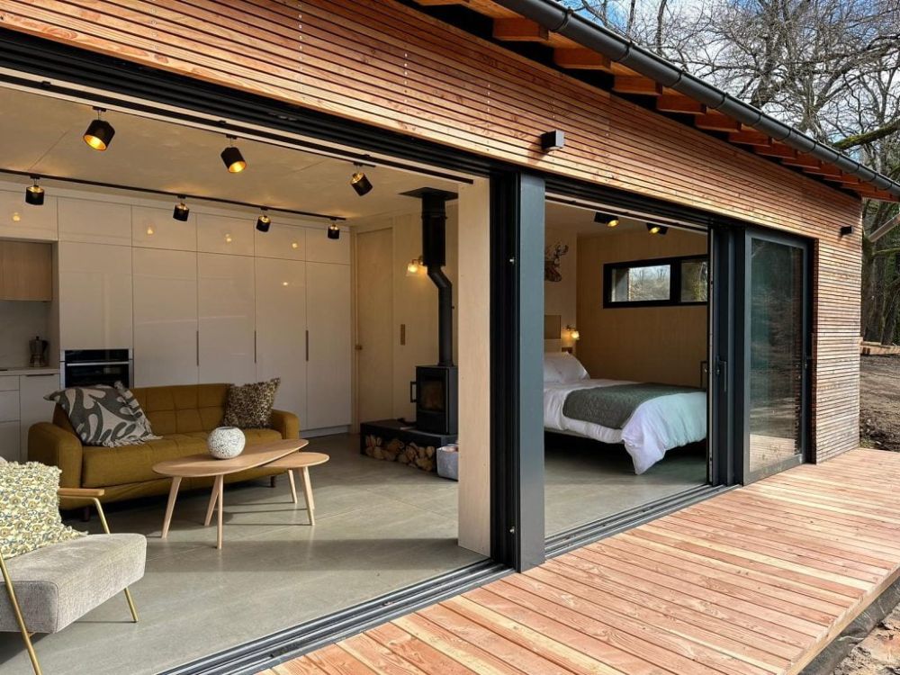 Homechic dans les prés - gite tout confort isolé en Dordogne avec étang privé et bain nordique