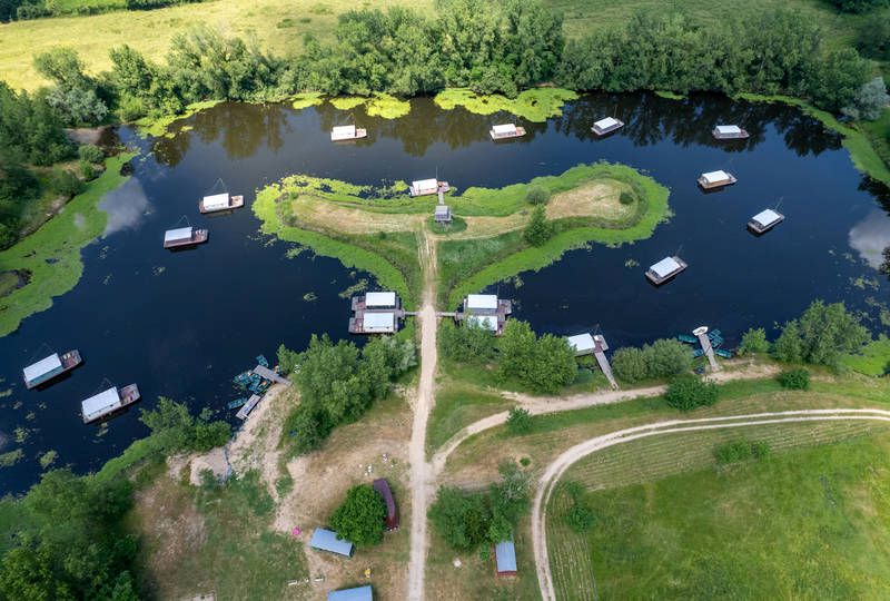 village toues des demoiselles a Digoin