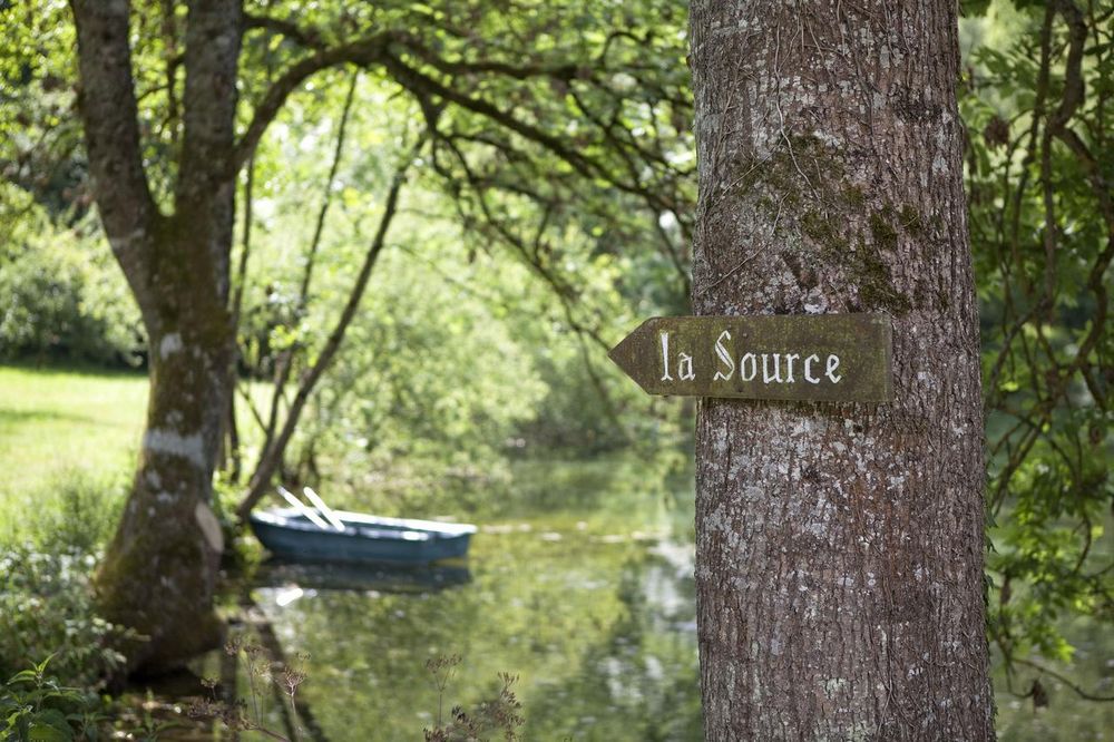 la source-bleue-champagne