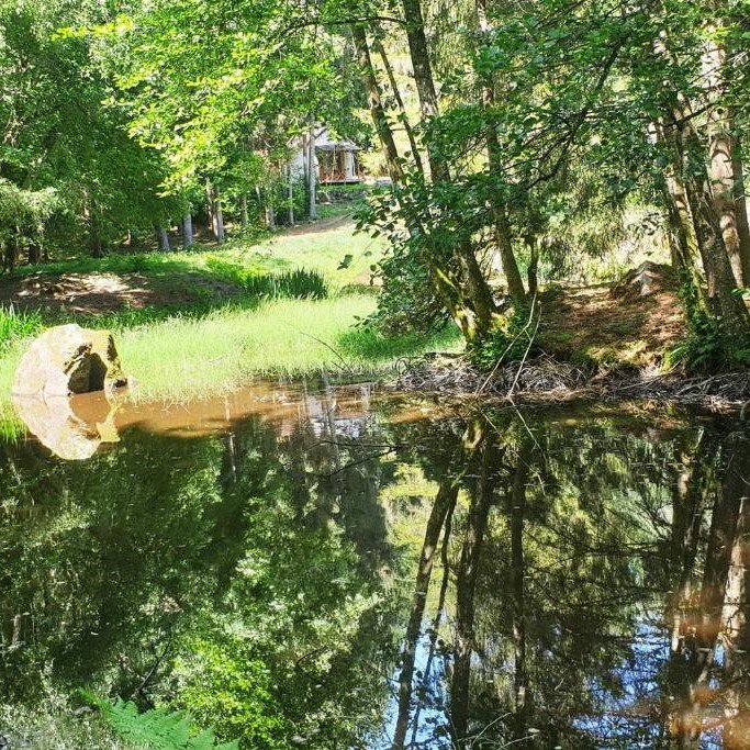 Le Cottage près du lac de Chaumeçon