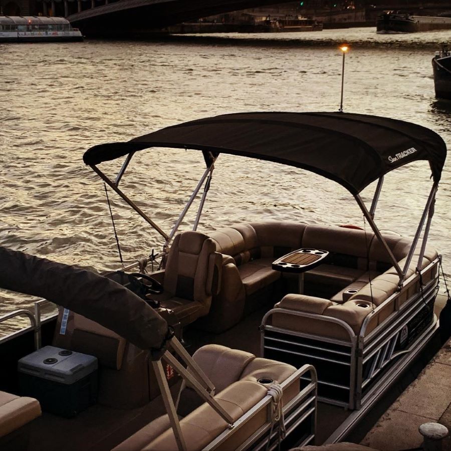 Croisière privée en bateau sur la Seine depuis Paris 15ème