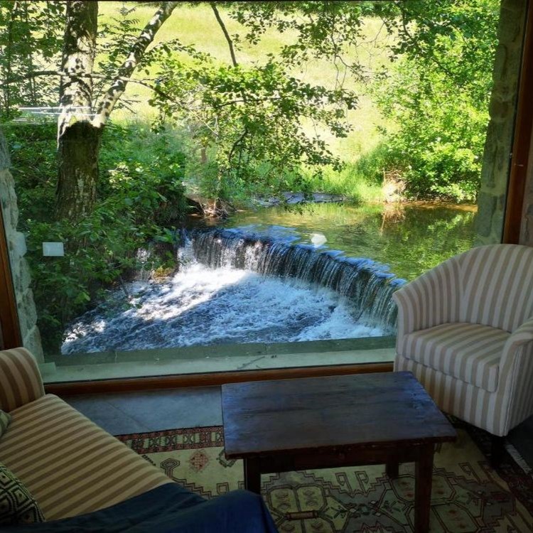 La Chapelle Moulin au bord de la cascade 5*